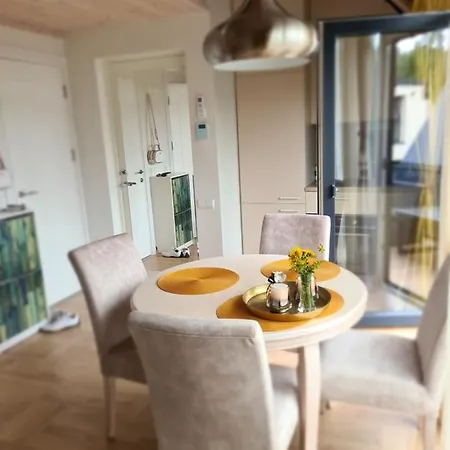 Апартаменти Ciki Puki Apartamentai Pienes Pukas