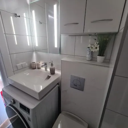 Апартаменти Ciki Puki Apartamentai Pienes Pukas *
